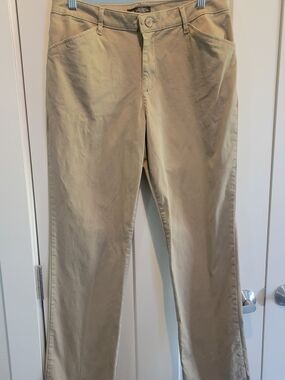 Lee Khaki Straight-Leg Chino Pants - Beige
